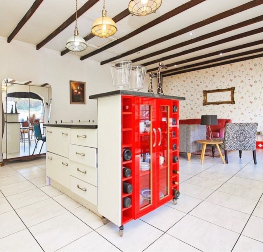 7 Bedroom Property for Sale in Old Place Western Cape